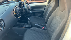 Toyota Aygo X 1.0 VVT-i Edge 5dr Petrol Hatchback